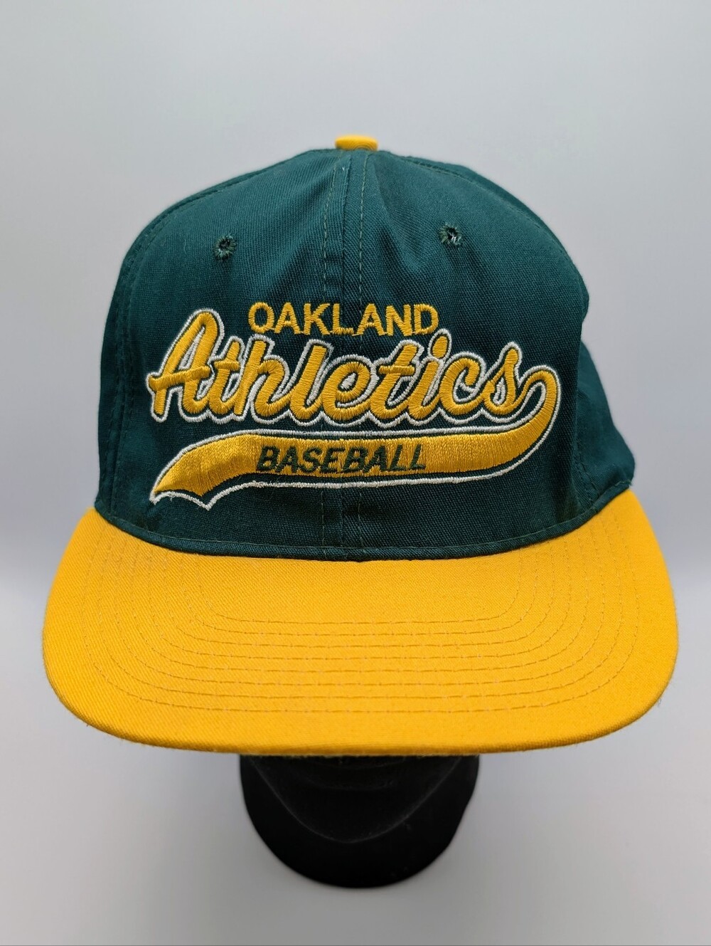 Oakland Athletics A's Baseball Vintage 90's Starter Tailsweep Snapback Hat Cap